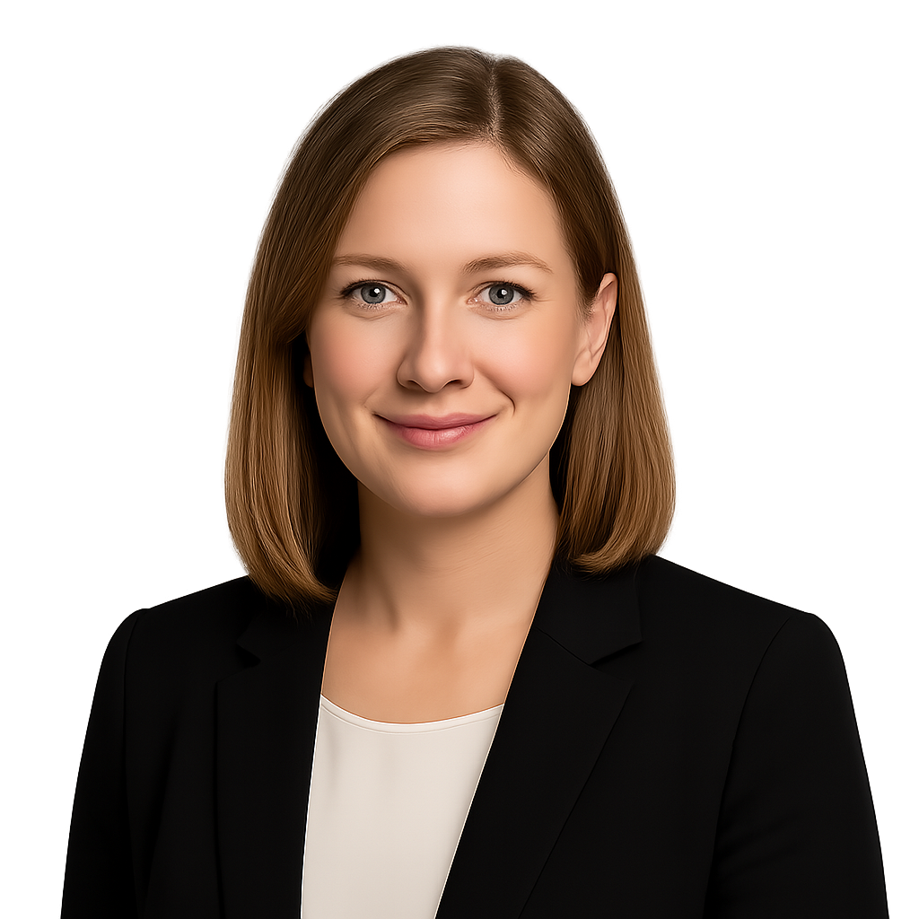 White female e‑commerce manager